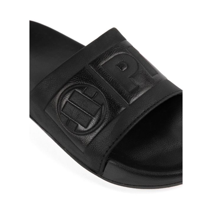 PIT BULL LOGO SLIPPERS PIT BULL WEST COAST - 3 buty zapaśnicze ubrania kostiumy