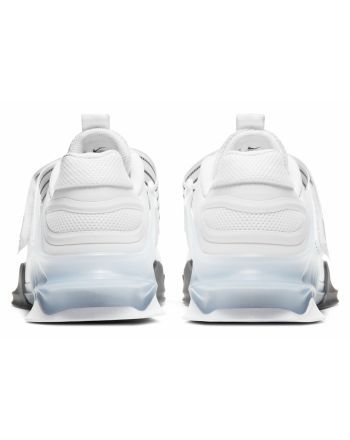 Nike Savaleos -buty do podnoszenie ciężarów  - 3 buty zapaśnicze ubrania kostiumy