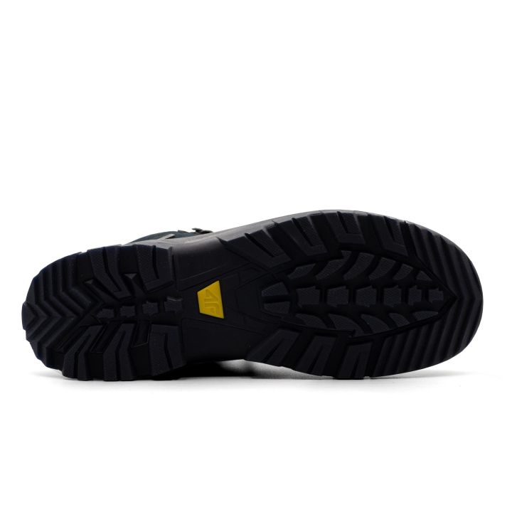 DAMSKIE BUTY ZIMOWE 4F Z21-OBDH251 4F - 3 buty zapaśnicze ubrania kostiumy