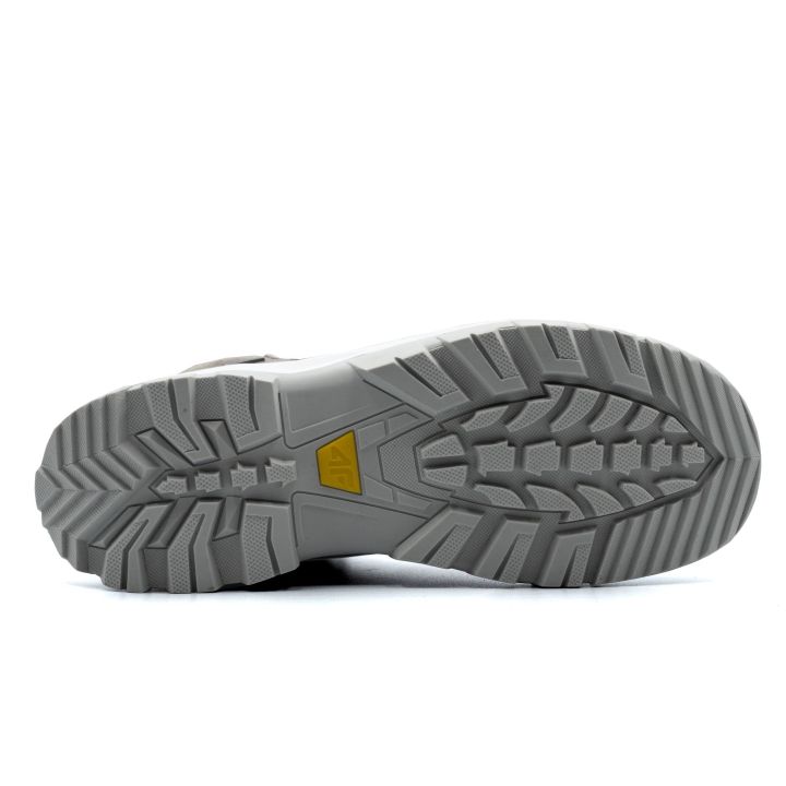 DAMSKIE BUTY ZIMOWE 4F Z21-OBDH251 4F - 3 buty zapaśnicze ubrania kostiumy